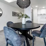 Inf4.2m- Modern Families Only * Estepona