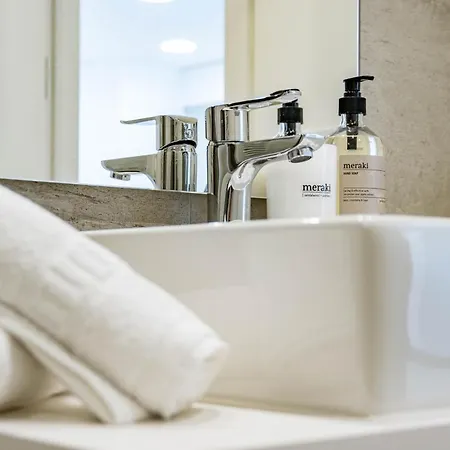 Inf42m- Modern Apartment, Families Only Estepona