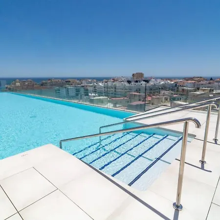 아파트 Inf42m- Modern Apartment, Families Only *
