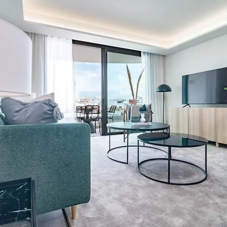 아파트 Inf42m- Modern Apartment, Families Only *