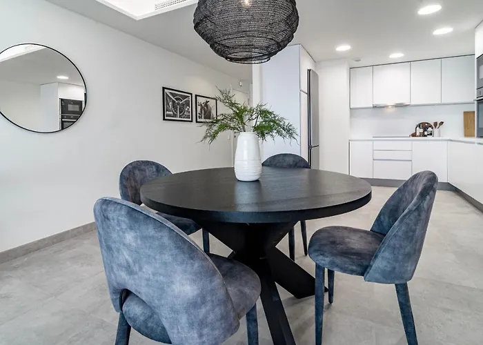 Inf4.2m- Modern Families Only * Estepona